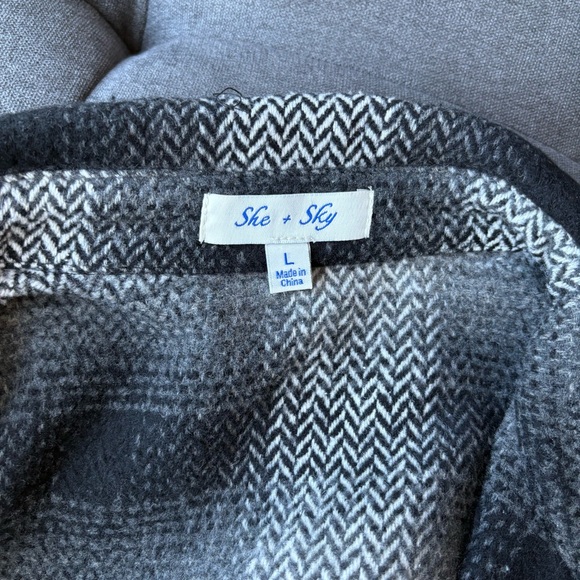 She + Sky Plaid Shacket - Picture 4 of 4